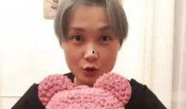 李宇春最新微博爆料自己,新作品即将来袭，惊喜连连！